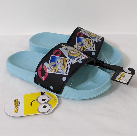 The Minions Girls Slides, Size 11, Girls Sandals, New With Tag - Picture 3 of 5